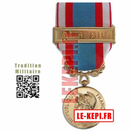 Médaille Ordonnance commémorative Afrique du Nord agrafe Algérie