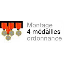 Montage de 4 médailles ordonnance cousu sur drap noir