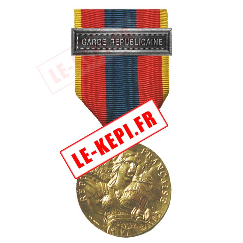 Garde Républicaine agrafe sur médaille défense nationale Or