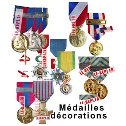 Médailles et décorations pour militaires