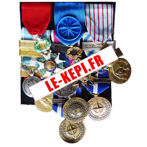 Confection de Médailles Ordonnance sur drap noir | Lekepi.fr